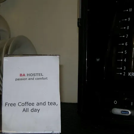 Hostal B.a.