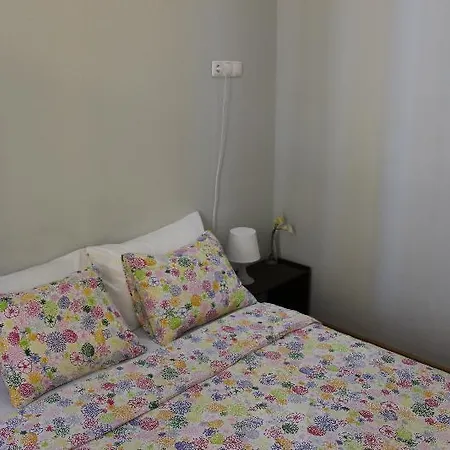 Hostal B.a. *